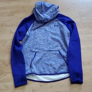 UnderArmour sweater